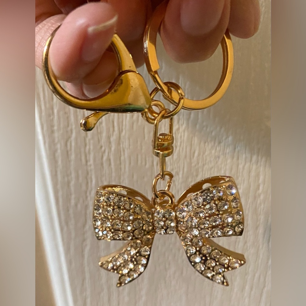 Gold Bow purse keychain with faux diamonds - Picture 1 of 4